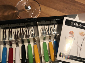 Snapsi lasi ja cocktail haarukat uudet paketissaan, Muut keittiötarvikkeet, Keittiötarvikkeet ja astiat, Turku, Tori.fi Snapsi lasi ja cocktail haarukat uudet paketissaan, Muut keittiötarvikkeet, Keittiötarvikkeet ja astiat, Turku, Tori.fi