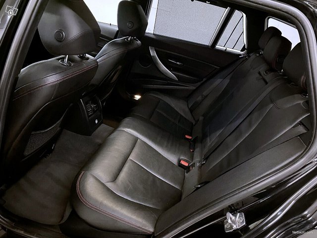 BMW 320 11
