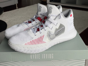 Nike sisäpelikengät flytrap 5, Pallopelit, Urheilu ja ulkoilu, Kempele, Tori.fi Nike sisäpelikengät flytrap 5, Pallopelit, Urheilu ja ulkoilu, Kempele, Tori.fi