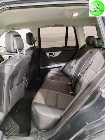 Mercedes-Benz GLK 8