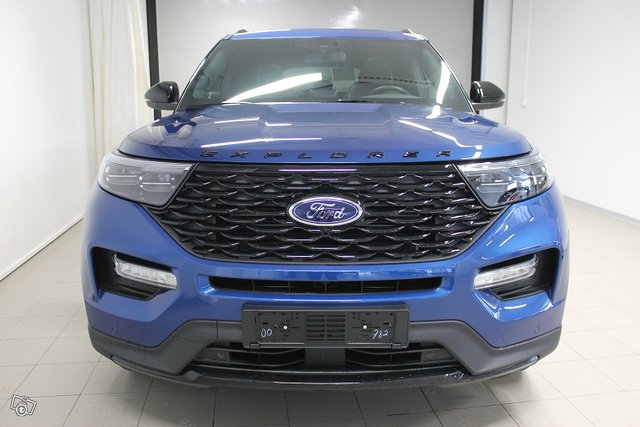 Ford Explorer 4
