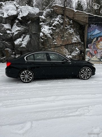 BMW 330 8