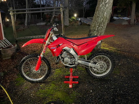 Honda, Moottoripyörän varaosat ja tarvikkeet, Mototarvikkeet ja varaosat, Pori, Tori.fi Honda, Moottoripyörän varaosat ja tarvikkeet, Mototarvikkeet ja varaosat, Pori, Tori.fi
