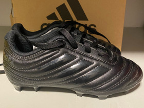 Jalkapallokengät Adidas koko 30, Jalkapallo, Urheilu ja ulkoilu, Jyväskylä, Tori.fi Jalkapallokengät Adidas koko 30, Jalkapallo, Urheilu ja ulkoilu, Jyväskylä, Tori.fi