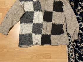 Miesten vintage villatakki kokoa L, Vaatteet ja kengät, Helsinki, Tori.fi Miesten vintage villatakki kokoa L, Vaatteet ja kengät, Helsinki, Tori.fi