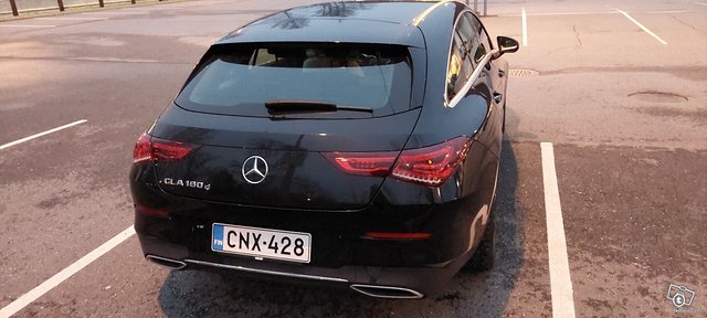 Mercedes-Benz CLA 4