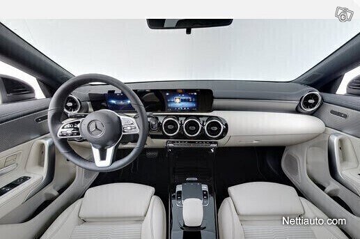 Mercedes-Benz CLA 7