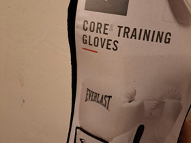 Everlast nyrkkeilyhanskat 14oz, Kamppailulajit, Urheilu ja ulkoilu, Turku, Tori.fi Everlast nyrkkeilyhanskat 14oz, Kamppailulajit, Urheilu ja ulkoilu, Turku, Tori.fi