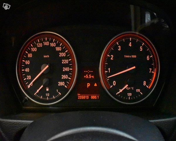 BMW 335 18