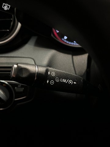 Mercedes-Benz C 18