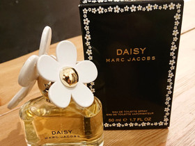 Marc Jacobs Daisy EdT 50ml, Kauneudenhoito ja kosmetiikka, Terveys ja hyvinvointi, Kuopio, Tori.fi Marc Jacobs Daisy EdT 50ml, Kauneudenhoito ja kosmetiikka, Terveys ja hyvinvointi, Kuopio, Tori.fi
