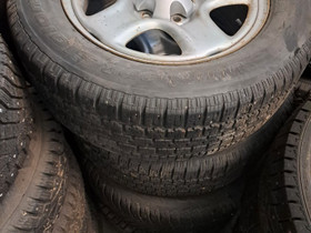 Rav 4 kitkarenkaat, Renkaat ja vanteet, Raisio, Tori.fi Rav 4 kitkarenkaat, Renkaat ja vanteet, Raisio, Tori.fi