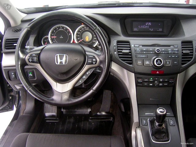 Honda Accord 8