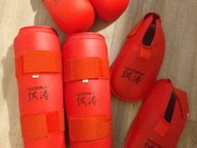 Seitokai Kumite Karate-Suojat, Muu urheilu ja ulkoilu, Urheilu ja ulkoilu, Helsinki, Tori.fi Seitokai Kumite Karate-Suojat, Muu urheilu ja ulkoilu, Urheilu ja ulkoilu, Helsinki, Tori.fi
