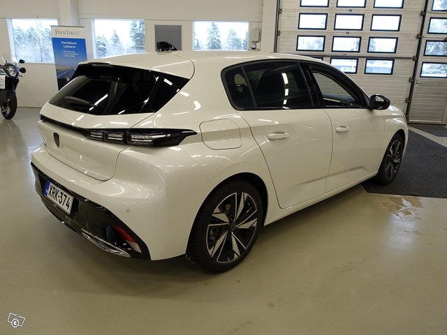 PEUGEOT 308 4