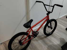 Bmx pyörä, Muut pyörät, Polkupyörät ja pyöräily, Kotka, Tori.fi Bmx pyörä, Muut pyörät, Polkupyörät ja pyöräily, Kotka, Tori.fi