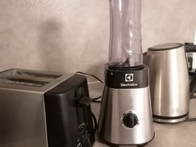Blenderi, paahdin ja vedenkeitin, Muut kodinkoneet, Kodinkoneet, Lappeenranta, Tori.fi Blenderi, paahdin ja vedenkeitin, Muut kodinkoneet, Kodinkoneet, Lappeenranta, Tori.fi