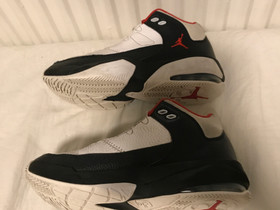 Jordan max aura, Vaatteet ja kengät, Espoo, Tori.fi Jordan max aura, Vaatteet ja kengät, Espoo, Tori.fi