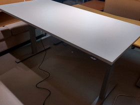 Valkoiset sähköpöydät, Pöydät ja tuolit, Sisustus ja huonekalut, Joensuu, Tori.fi Valkoiset sähköpöydät, Pöydät ja tuolit, Sisustus ja huonekalut, Joensuu, Tori.fi