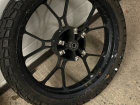Mopon 17 supermoto etuvanne, Mopojen varaosat ja tarvikkeet, Mototarvikkeet ja varaosat, Siikajoki, Tori.fi Mopon 17 supermoto etuvanne, Mopojen varaosat ja tarvikkeet, Mototarvikkeet ja varaosat, Siikajoki, Tori.fi