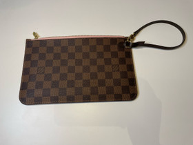 Louis Vuitton pochette, Laukut ja hatut, Asusteet ja kellot, Helsinki, Tori.fi Louis Vuitton pochette, Laukut ja hatut, Asusteet ja kellot, Helsinki, Tori.fi