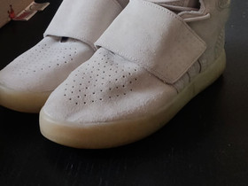 Adidas kengät, Vaatteet ja kengät, Janakkala, Tori.fi Adidas kengät, Vaatteet ja kengät, Janakkala, Tori.fi