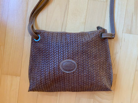 UUSI Roots -crossbody laukku, kanadalainen design, Laukut ja hatut, Asusteet ja kellot, Tuusula, Tori.fi UUSI Roots -crossbody laukku, kanadalainen design, Laukut ja hatut, Asusteet ja kellot, Tuusula, Tori.fi