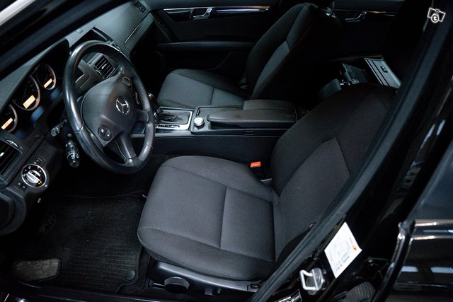 Mercedes-Benz C 14