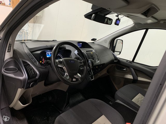 Ford Transit Custom 5