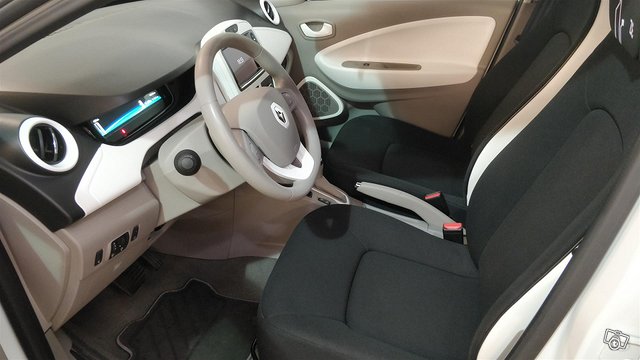 Renault Zoe 5