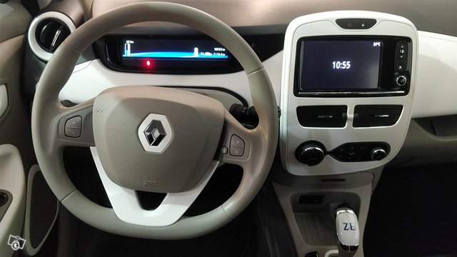 Renault Zoe 8
