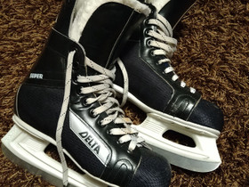 Delta luistimet, koko 41, Jääkiekko ja luistelu, Urheilu ja ulkoilu, Pirkkala, Tori.fi Delta luistimet, koko 41, Jääkiekko ja luistelu, Urheilu ja ulkoilu, Pirkkala, Tori.fi