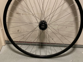 28 levyjarru kiekko, Pyörätarvikkeet ja kypärät, Polkupyörät ja pyöräily, Turku, Tori.fi 28 levyjarru kiekko, Pyörätarvikkeet ja kypärät, Polkupyörät ja pyöräily, Turku, Tori.fi