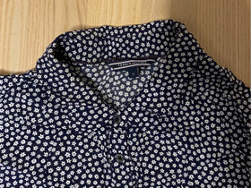Tommy Hilfigher mekko, Vaatteet ja kengät, Helsinki, Tori.fi Tommy Hilfigher mekko, Vaatteet ja kengät, Helsinki, Tori.fi
