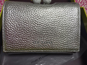 Hopea Ted Baker lompakko UUSI, Muut asusteet, Asusteet ja kellot, Kangasala, Tori.fi Hopea Ted Baker lompakko UUSI, Muut asusteet, Asusteet ja kellot, Kangasala, Tori.fi