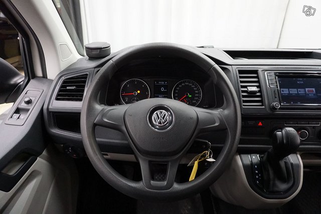 Volkswagen Transporter 24
