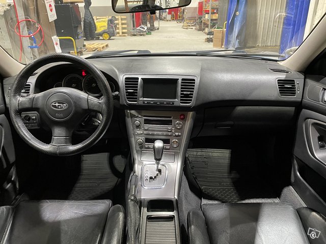 Subaru Outback 5