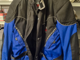 Ajotakki Dane gore-tex | Koko L, Ajoasut, kengät ja kypärät, Mototarvikkeet ja varaosat, Tampere, Tori.fi Ajotakki Dane gore-tex | Koko L, Ajoasut, kengät ja kypärät, Mototarvikkeet ja varaosat, Tampere, Tori.fi