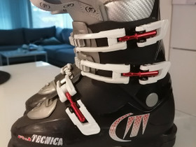 Tecnica lastettelumonot 26.5, Laskettelu ja lautailu, Urheilu ja ulkoilu, Eura, Tori.fi Tecnica lastettelumonot 26.5, Laskettelu ja lautailu, Urheilu ja ulkoilu, Eura, Tori.fi