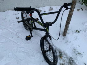 BMX lasten temppupyörä, Lasten pyörät, Polkupyörät ja pyöräily, Helsinki, Tori.fi BMX lasten temppupyörä, Lasten pyörät, Polkupyörät ja pyöräily, Helsinki, Tori.fi