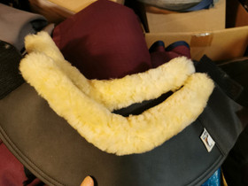 Karvaputsit L, Satulat ja varusteet, Hevoset ja hevosurheilu, Kangasala, Tori.fi Karvaputsit L, Satulat ja varusteet, Hevoset ja hevosurheilu, Kangasala, Tori.fi