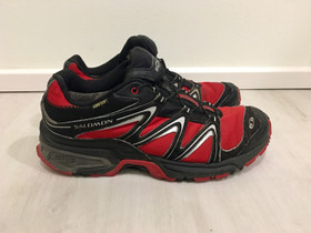 Salomon gore-tex lenkkarit, koko 40, Ulkoilu ja retkeily, Urheilu ja ulkoilu, Loimaa, Tori.fi Salomon gore-tex lenkkarit, koko 40, Ulkoilu ja retkeily, Urheilu ja ulkoilu, Loimaa, Tori.fi