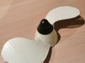 Terhi perä moottorin potkuri, Perämoottorit, Venetarvikkeet ja veneily, Pieksämäki, Tori.fi Terhi perä moottorin potkuri, Perämoottorit, Venetarvikkeet ja veneily, Pieksämäki, Tori.fi