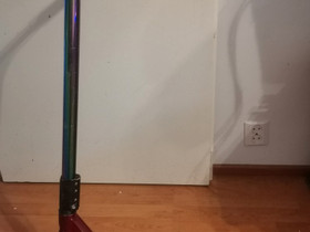 Custom temppupotkulauta, Rullaluistelu ja skeittaus, Urheilu ja ulkoilu, Kaarina, Tori.fi Custom temppupotkulauta, Rullaluistelu ja skeittaus, Urheilu ja ulkoilu, Kaarina, Tori.fi