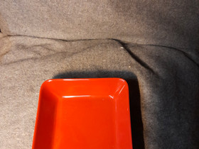 Teema 16×16 astia, Ruokailuastiat ja aterimet, Keittiötarvikkeet ja astiat, Loppi, Tori.fi Teema 16×16 astia, Ruokailuastiat ja aterimet, Keittiötarvikkeet ja astiat, Loppi, Tori.fi