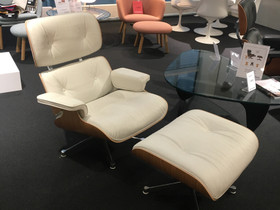 Eames lounge nojatuoli ja rahi, Sohvat ja nojatuolit, Sisustus ja huonekalut, Vantaa, Tori.fi Eames lounge nojatuoli ja rahi, Sohvat ja nojatuolit, Sisustus ja huonekalut, Vantaa, Tori.fi