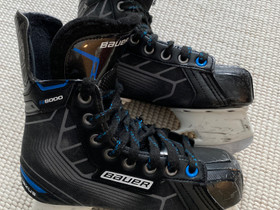 Bauer Nexus N6000 koko 36, Jääkiekko ja luistelu, Urheilu ja ulkoilu, Lieto, Tori.fi Bauer Nexus N6000 koko 36, Jääkiekko ja luistelu, Urheilu ja ulkoilu, Lieto, Tori.fi