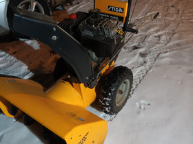 Stiga Snowking lumilinko, Leikkurit ja koneet, Piha ja puutarha, Petäjävesi, Tori.fi Stiga Snowking lumilinko, Leikkurit ja koneet, Piha ja puutarha, Petäjävesi, Tori.fi