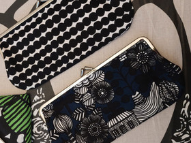 Marimekko kukkarot, Laukut ja hatut, Asusteet ja kellot, Nivala, Tori.fi Marimekko kukkarot, Laukut ja hatut, Asusteet ja kellot, Nivala, Tori.fi