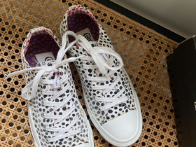 Marimekko Converse tennarit koko 37, Vaatteet ja kengät, Riihimäki, Tori.fi Marimekko Converse tennarit koko 37, Vaatteet ja kengät, Riihimäki, Tori.fi